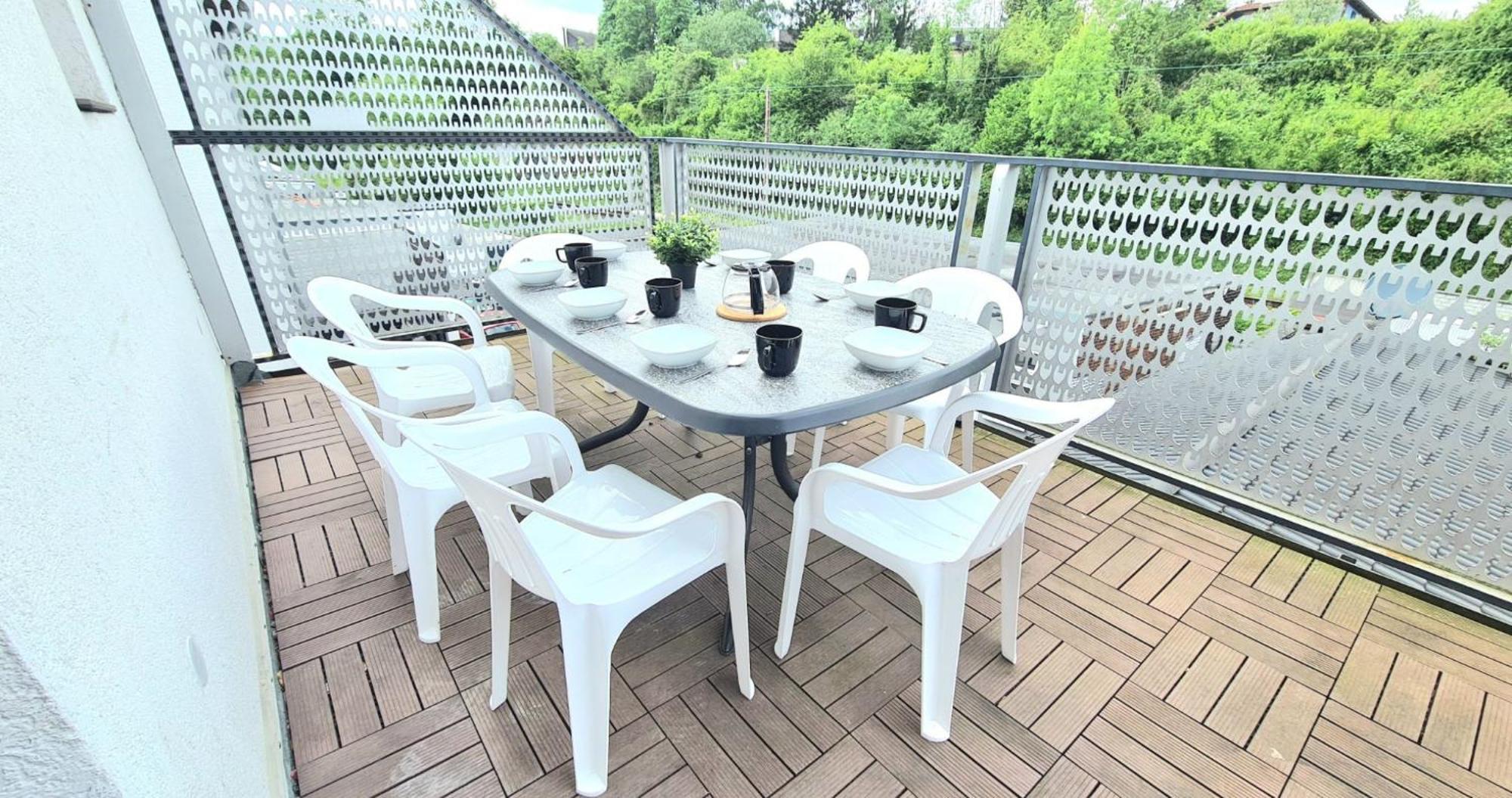 -Cs24- 4 Rooms Apartment With Rooftop - Ka02 Изерлон Экстерьер фото